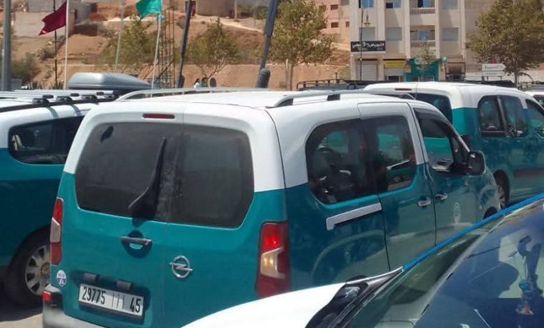 إمزورن.. احتجاجات في صفوف سائقي الأجرة وسط مطالب بتنظيم القطاع