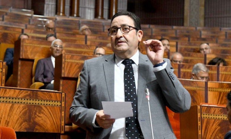 السعدي تُراسل وزير النقل بشأن إحداث خط جوي مباشر بين الحسيمة والرباط