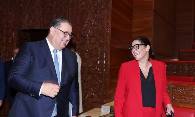 بعد أشهر من الجفاء.. المنصوري و الوفا يتبادلان قفشات بمجلس المستشارين