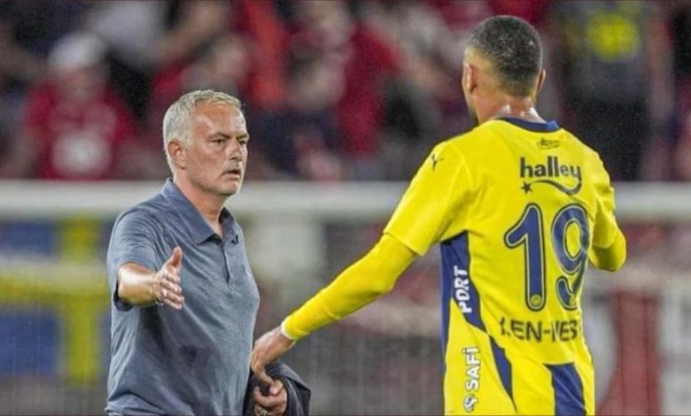 جاهزية النصيري تقلب حسابات مورينيو وتعزّز فرص بقائه