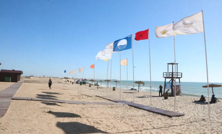 شاطئ أم لبوير بالداخلة يحصل على اللواء الأزرق للسنة الـ 13 تواليا