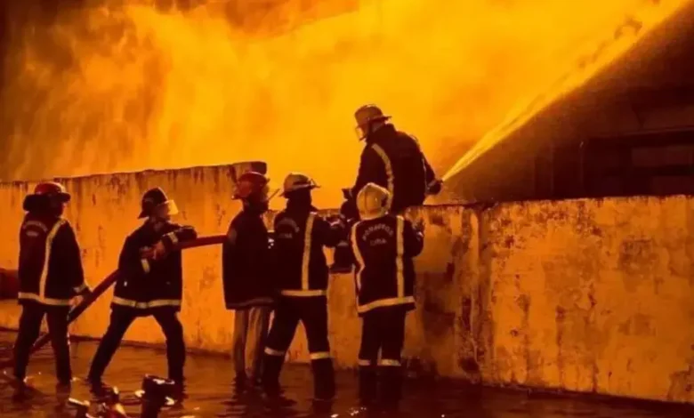 كارثة في العراق.. مصرع 69 شخصاً في حريق مهول داخل مركز تجاري بالكوت