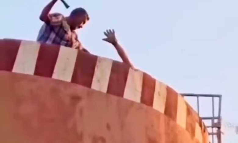 يعاني أمراضا نفسية وغاب عن والده لأزيد من 16 سنة.. مقرب من “بوعبيد” يكشف تفاصيل جديدة – فيديو