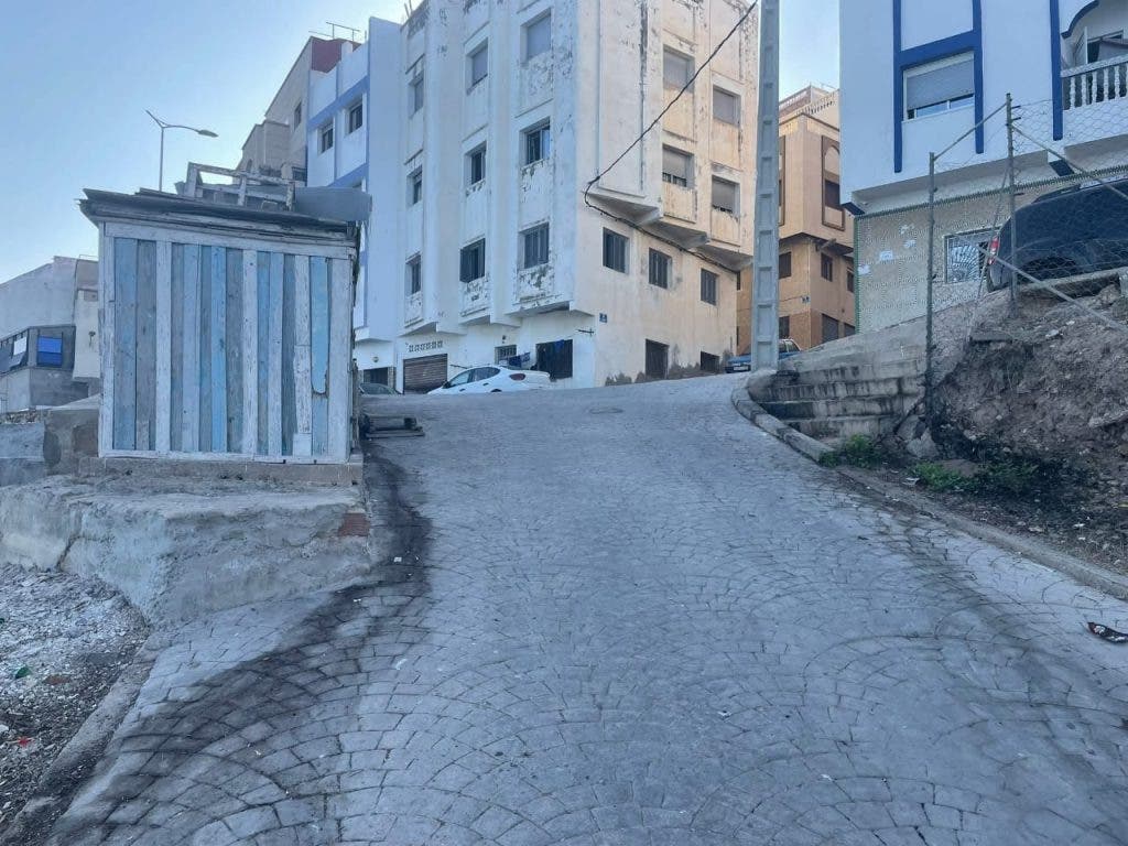 أدراج صيباديا نواحي الحسيمة بين جمالية المشهد وفوضى النفايات.. مطالب عاجلة بحلول دائمة