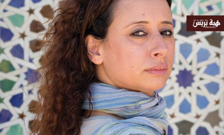 إبتسام لشكر تستفز المغاربة والمسلمين بعبارة مسيئة للذات الإلهية.. والرميد يدخل على الخط