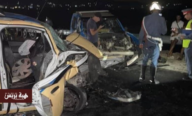 إصابات خطيرة في اصطدام سيارتي أجرة بطريق تطوان-طنجة