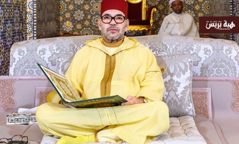 الملك يعزي في وفاة شيخ الزاوية القادرية البودشيشية