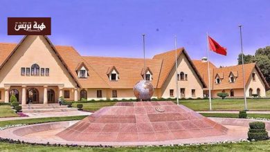 طرد جماعي لـ 16 تلميذاً من مدرسة “الأخوين” يثير الجدل